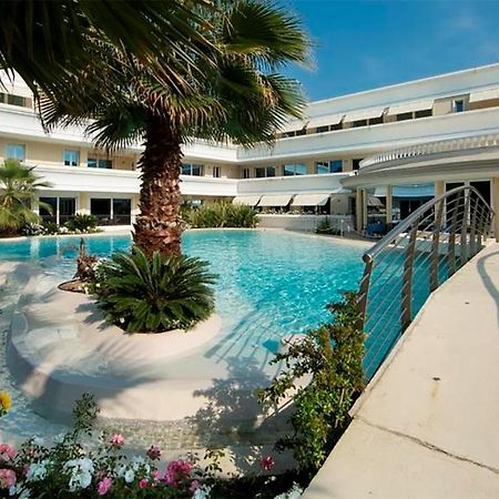 Relais Du Lac Village - Italian Homing ديسينسانو ديل غاردا المظهر الخارجي الصورة