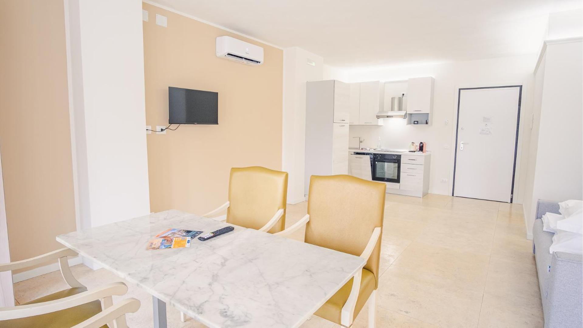 Relais Du Lac Village - Italian Homing ديسينسانو ديل غاردا المظهر الخارجي الصورة
